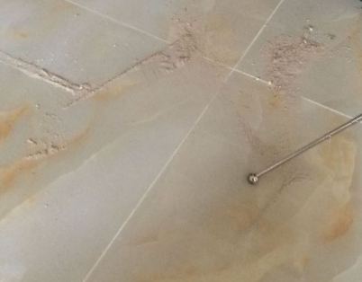 冠县瓷砖空鼓维修公司分享粘合剂选择不当在瓷砖铺贴过程中可能导致以下问题