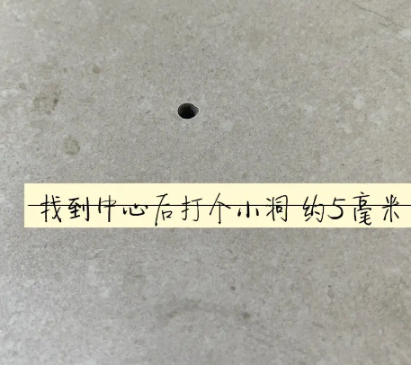 冠县瓷砖空鼓维修公司专业解答在瓷砖铺贴过程中，如果砂料搅拌不均匀，将会带来以下问题